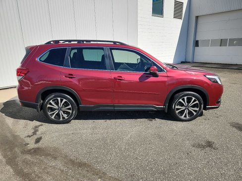 Used 2023 Subaru Forester Limited image 7