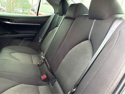 Used 2022 Toyota Camry LE image 15