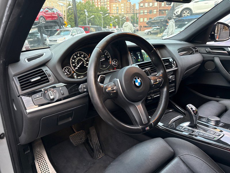 Used 2018 BMW X4 M40i AWD/4WD image 13