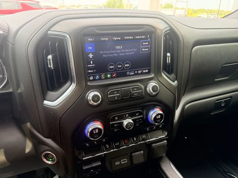 Used 2021 GMC Sierra 1500 AT4 AWD/4WD image 16