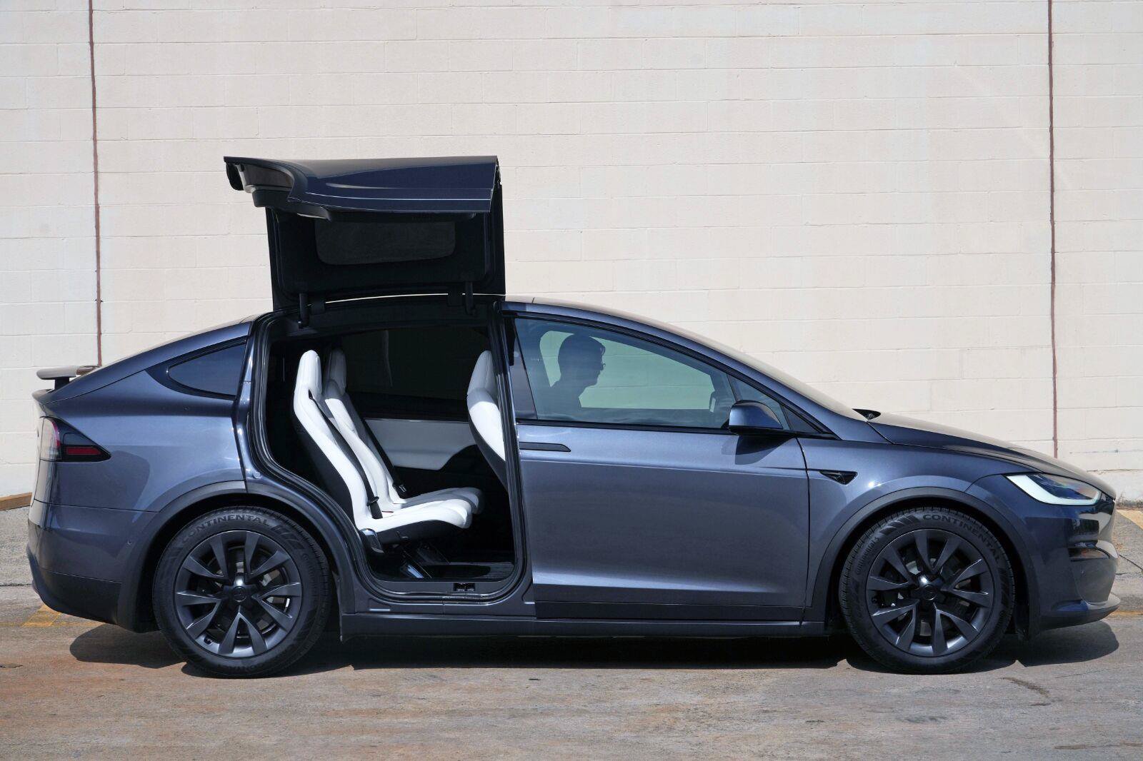 Used 2023 Tesla Model X AWD/4WD image 54