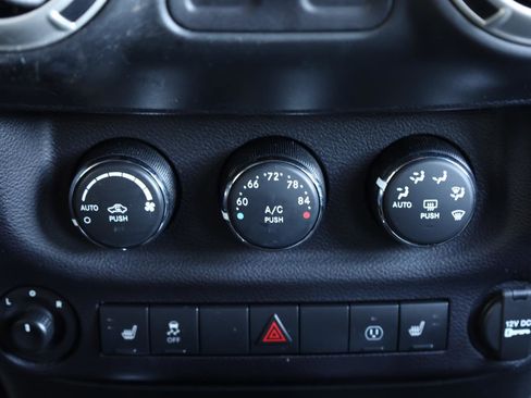 Used 2016 Jeep Wrangler Sahara w/ Mopar Chrome Edition Group image 34