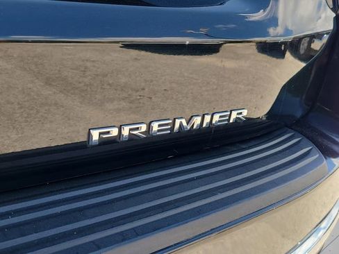 Used 2024 Chevrolet Suburban Premier AWD/4WD image 6