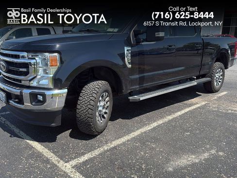 Used 2022 Ford F350 Lariat w/ Lariat Value Package AWD/4WD image 1