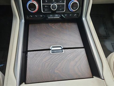 Used 2021 GMC Yukon Denali w/ Denali Premium Package image 12