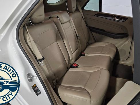 Used 2014 Mercedes-Benz ML 350 4MATIC w/ Premium 1 Package image 35