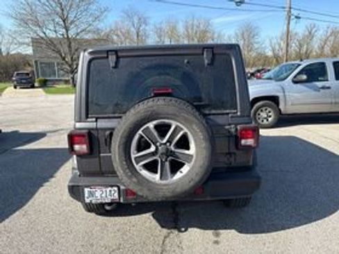 Used 2021 Jeep Wrangler Unlimited Sahara w/ Cold Weather Group image 6