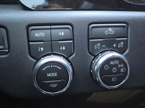 New 2026 GMC Sierra 1500 Elevation image 6