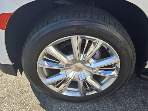 Used 2021 Chevrolet Suburban High Country image 38