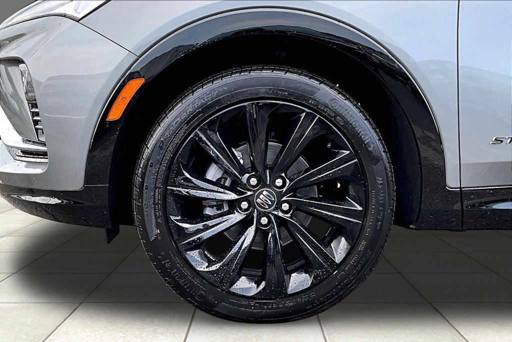 New 2026 Buick Envista Sport Touring FWD image 11