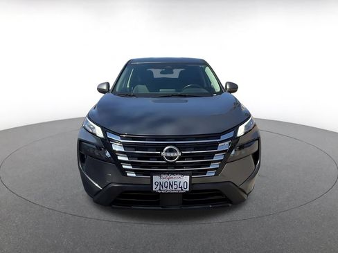 Used 2025 Nissan Rogue SV FWD image 4