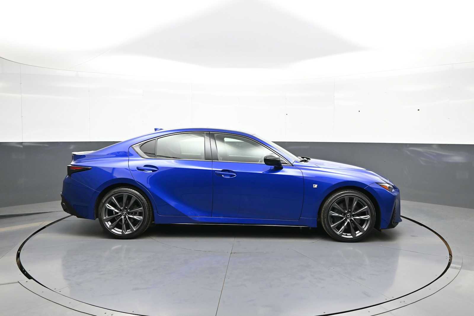 Used 2025 Lexus IS 350 F Sport w/ Navigation Package AWD/4WD image 5