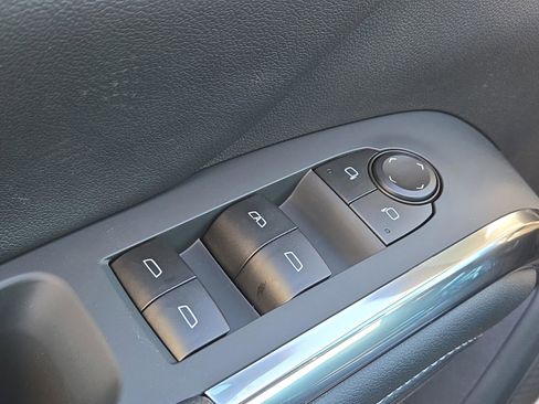 New 2026 Chevrolet Traverse LT image 15