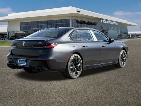 New 2026 BMW 760i xDrive w/ Executive Package image 11