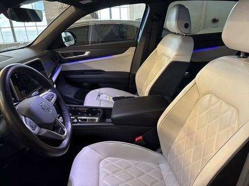 Certified 2024 Volkswagen Atlas Cross Sport SEL Premium R-Line image 7