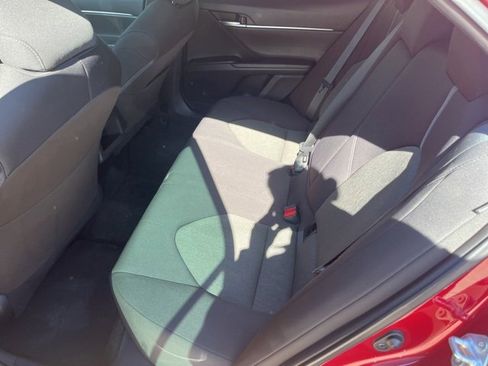 Used 2021 Toyota Camry LE image 9