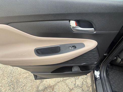 Used 2023 Hyundai Santa Fe SEL image 16