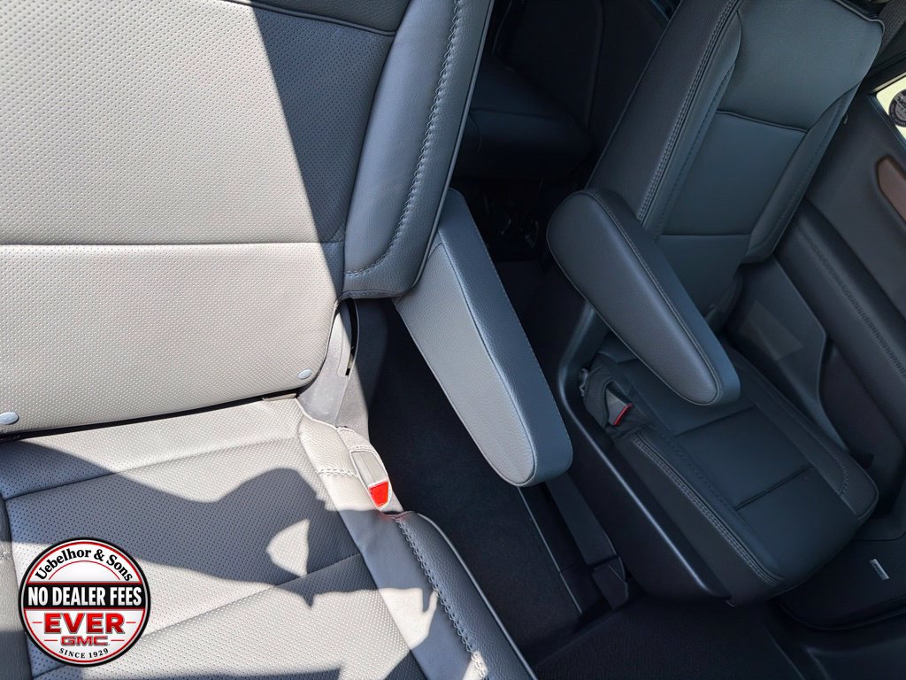 New 2026 GMC Yukon Denali w/ Denali Reserve Package AWD/4WD image 6