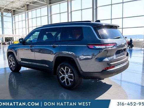 Used 2024 Jeep Grand Cherokee L Limited w/ Luxury Tech Group II image 30