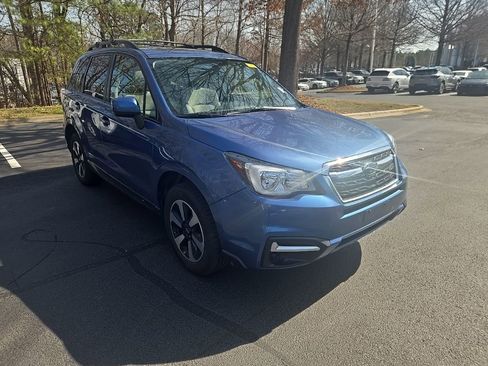 Used 2017 Subaru Forester 2.5i Premium w/ All-Weather Package image 14