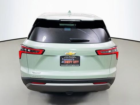 Used 2025 Chevrolet Equinox LT w/ Safety and Technology Package image 7