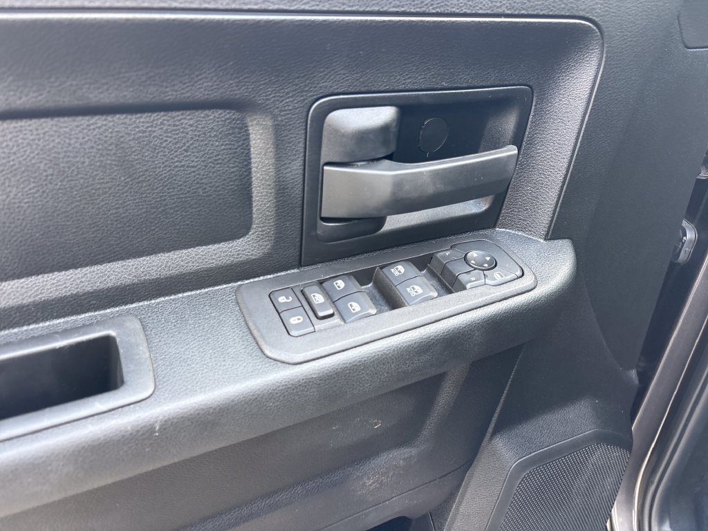 Used 2025 RAM 2500 Tradesman AWD/4WD image 16