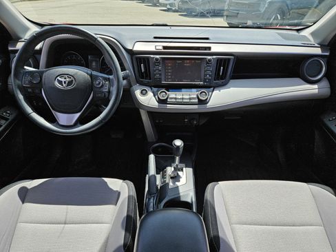 Used 2017 Toyota RAV4 XLE FWD image 13