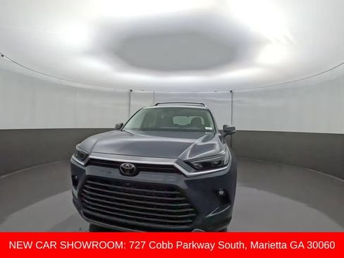 New 2026 Toyota Grand Highlander AWD image 2
