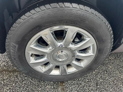Used 2011 Buick Enclave CXL AWD/4WD image 30