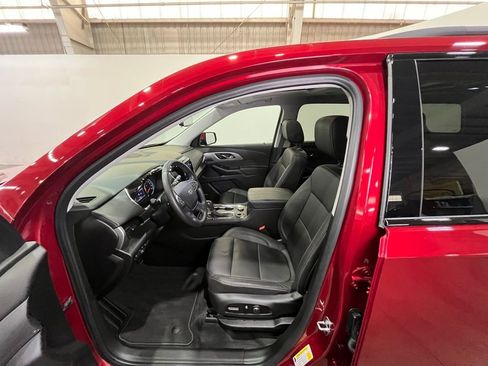 Used 2020 Chevrolet Traverse RS image 17