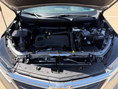Used 2023 Chevrolet Equinox LS w/ LS Convenience Package FWD image 29