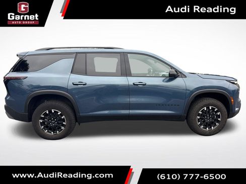 Used 2025 Chevrolet Traverse Z71 w/ Enhanced Driving Package AWD/4WD image 6