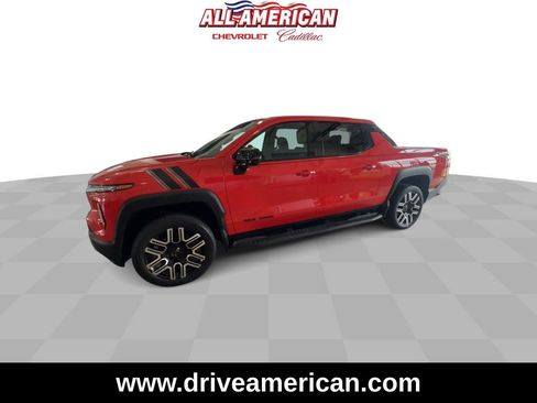 Used 2025 Chevrolet Silverado EV LT w/ LPO, Dark Package Plus image 4