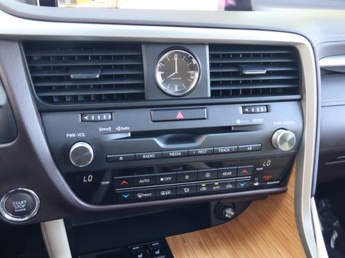 Used 2018 Lexus RX 350L FWD image 25