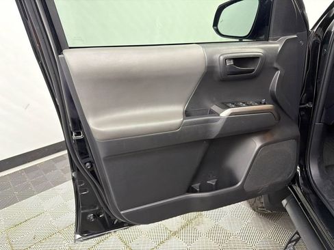 Used 2023 Toyota Tacoma SR5 w/ Technology Package AWD/4WD image 11