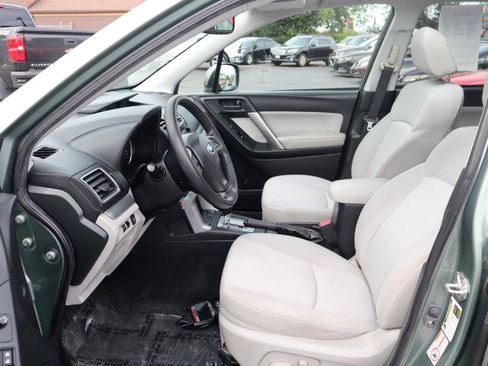 Used 2016 Subaru Forester 2.5i Premium w/ Protection Package #1 AWD/4WD image 18