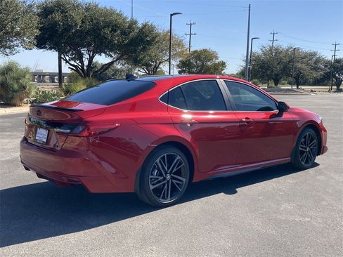 New 2026 Toyota Camry Hybrid image 5