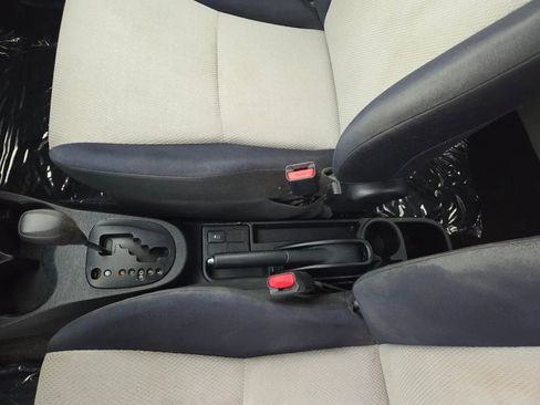 Used 2013 Toyota Yaris LE image 23