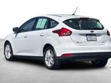 Used 2017 Ford Focus SE image 4