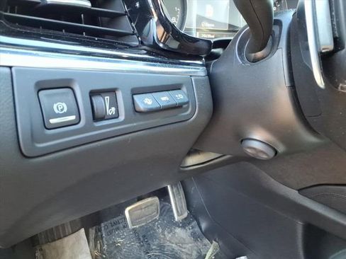 Used 2023 Cadillac XT6 Sport w/ Technology Package image 30