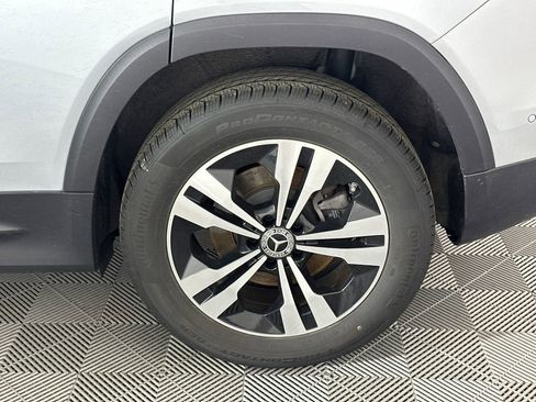 Used 2025 Mercedes-Benz GLB 250 image 10