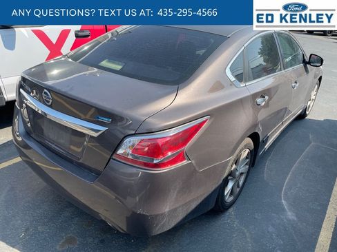 Used 2015 Nissan Altima 2.5 SL w/ Moonroof Package FWD image 4