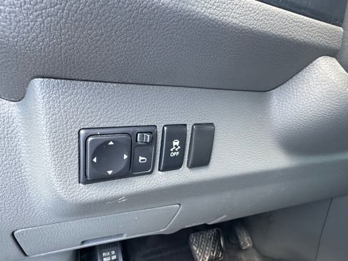 Used 2020 Nissan NV 2500 S image 15