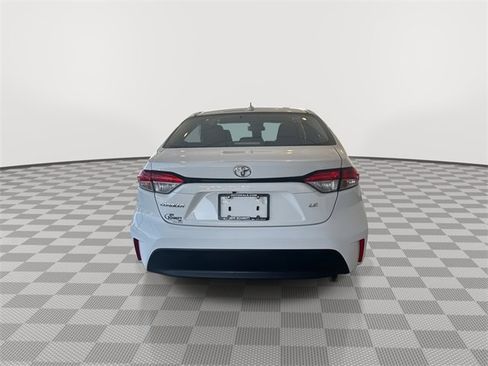 Used 2023 Toyota Corolla LE image 10