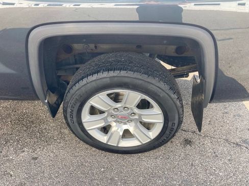 Used 2019 GMC Sierra 1500 SLE w/ SLE Value Package AWD/4WD image 9