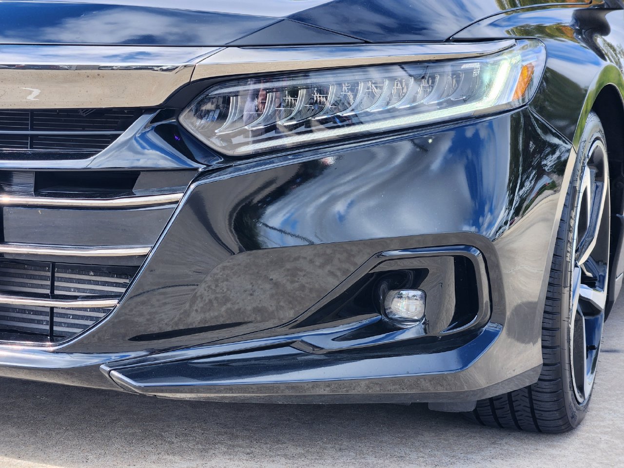 Used 2022 Honda Accord Sport image 9