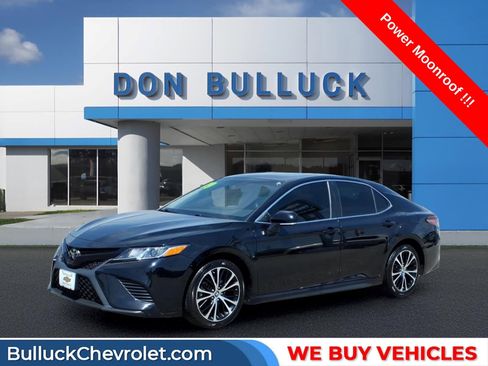 Used 2019 Toyota Camry SE w/ Convenience Package image 1