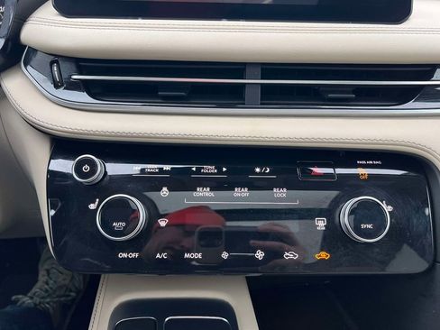 Used 2025 INFINITI QX60 Pure FWD image 30