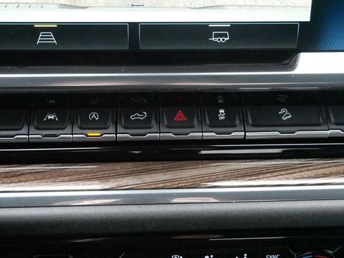 Used 2024 Chevrolet Silverado 1500 LT Trail Boss image 22