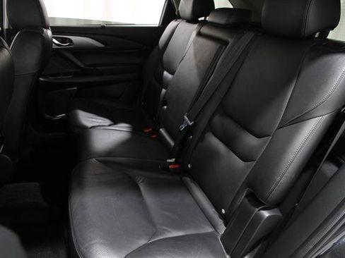 Used 2019 MAZDA CX-9 Touring w/ Touring Premium Package image 18